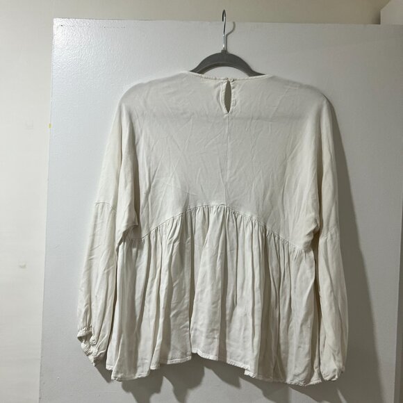 ✨ VICI Flawless White Boho Peplum Blouse – Size M ✨ - Picture 8 of 8